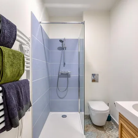 Mas Chloro-phil Apartment