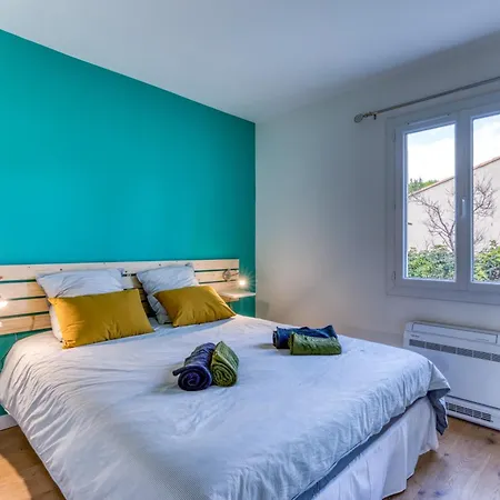 Mas Chloro-phil Apartment
